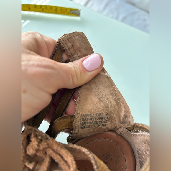 MINNETONKA Sandals - Picture 2 of 7